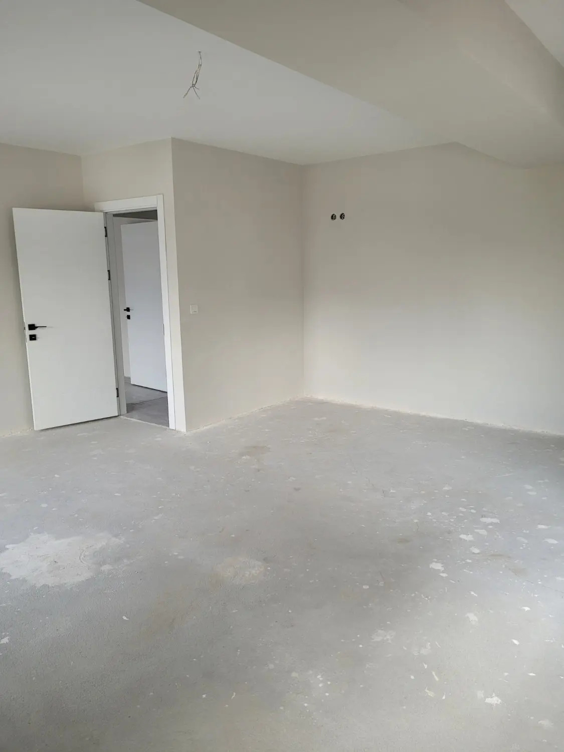 CANLI YAŞAMIN MERKEZİ BAYRAKLI MANSUROĞLU'NDA SATILIK 3+1 DAİRE