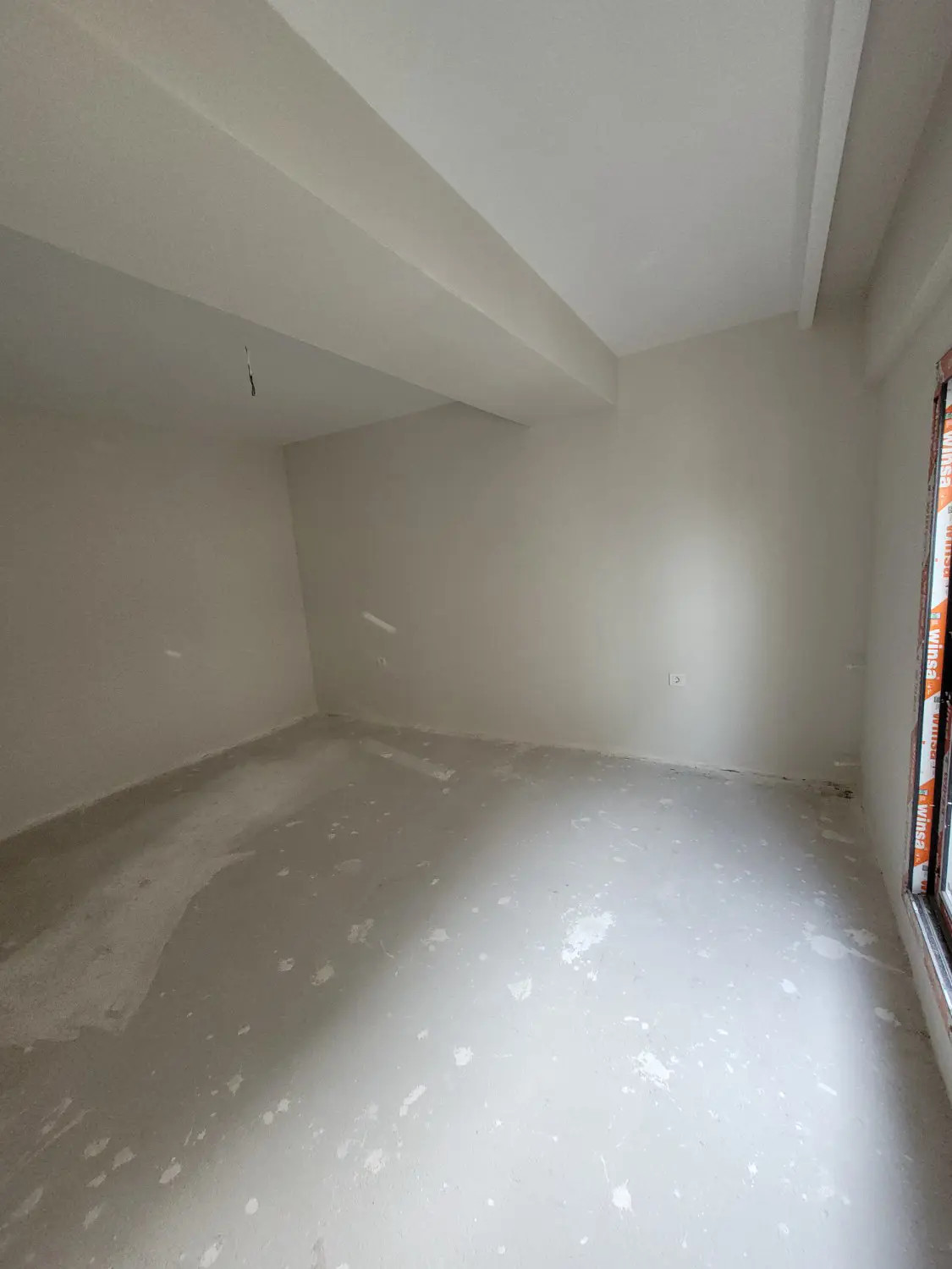 CANLI YAŞAMIN MERKEZİ BAYRAKLI MANSUROĞLU'NDA SATILIK 3+1 DAİRE