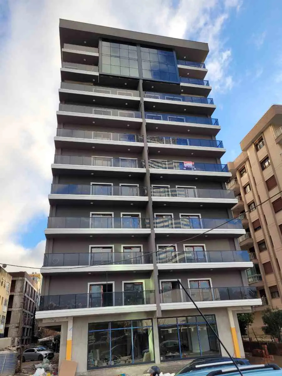 CANLI YAŞAMIN MERKEZİ BAYRAKLI MANSUROĞLU'NDA SATILIK 3+1 DAİRE