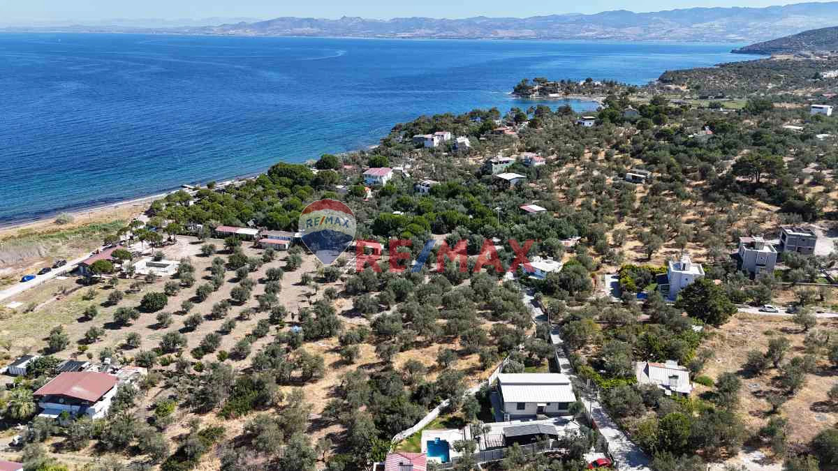 BADEMLI KÖYÜNDE DENIZE 100 MT SATILIK TARLA