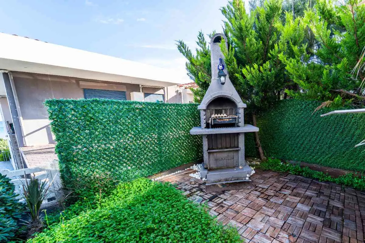 ARDIÇ PLAJINA 5 DAKİKA YÜRÜME MESAFESİNDE HUZURLU BİR YAZLIK