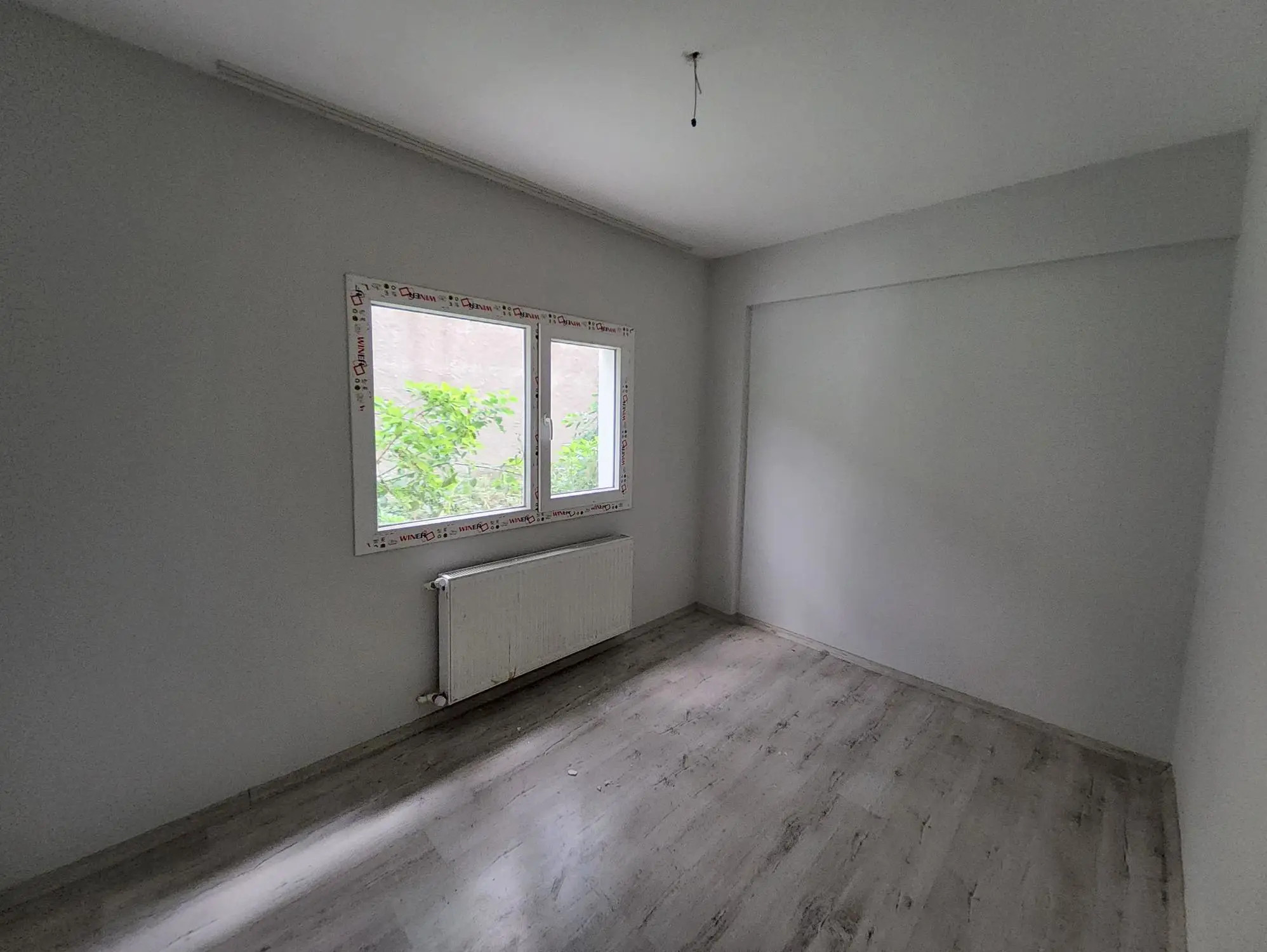 ULUCAK 9 EYLÜL MAHALLESİNDE ARA KAT MASRAFSIZ 2+1 SATILIK DAİRE