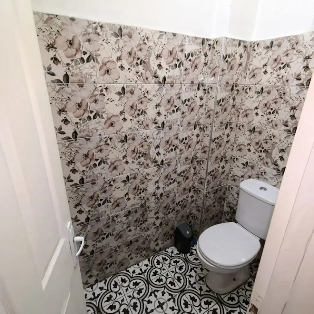 BUCA FORBES SOKAK – BELEDİYE ARKASI KONUMDA SATILIK DÜKKAN