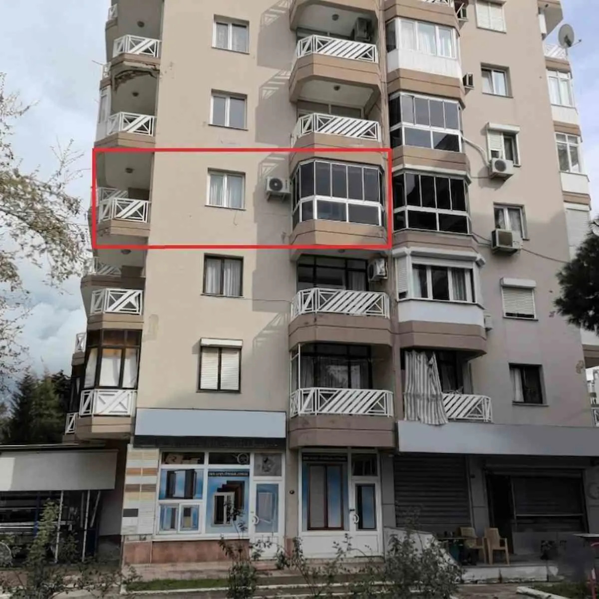 OSMANGAZI MAHALLESINDE SICAK UYGUN FIYATLI BIR YAŞAM ALANI