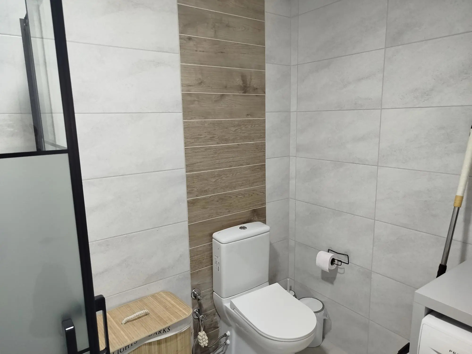 MENEMEN'DE HASTANEYE YAKIN, BAHÇELI 2+1 DAIRE