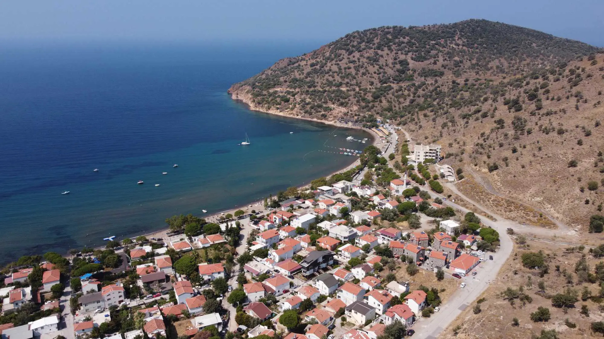 DİKİLİ DENİZKÖY'DE YATIRIMLIK ARSA
