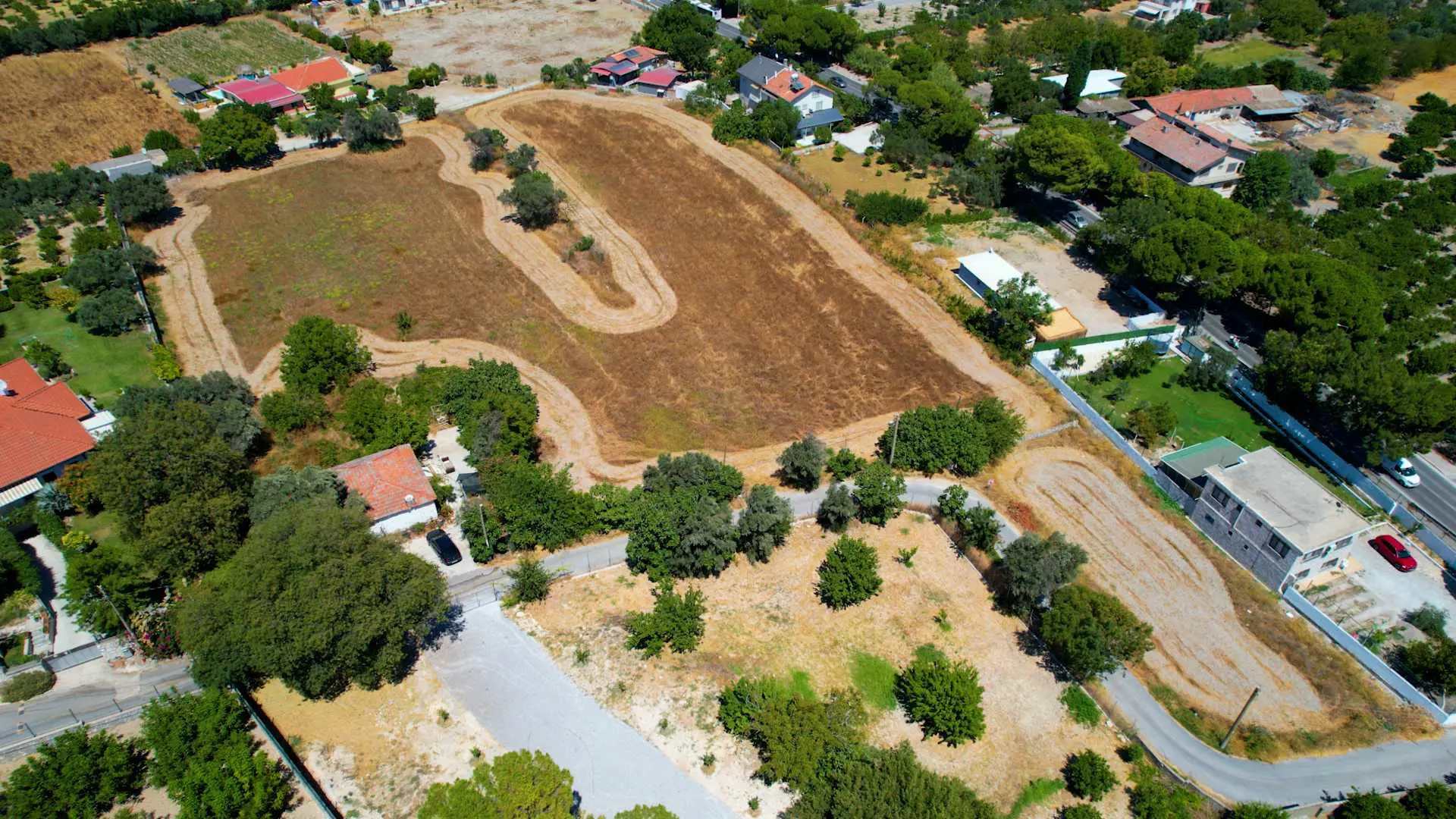 URLA’NIN EN DEĞERLİ LOKASYONUNDA GELECEĞE YATIRIMLIK BÜYÜK ARSA