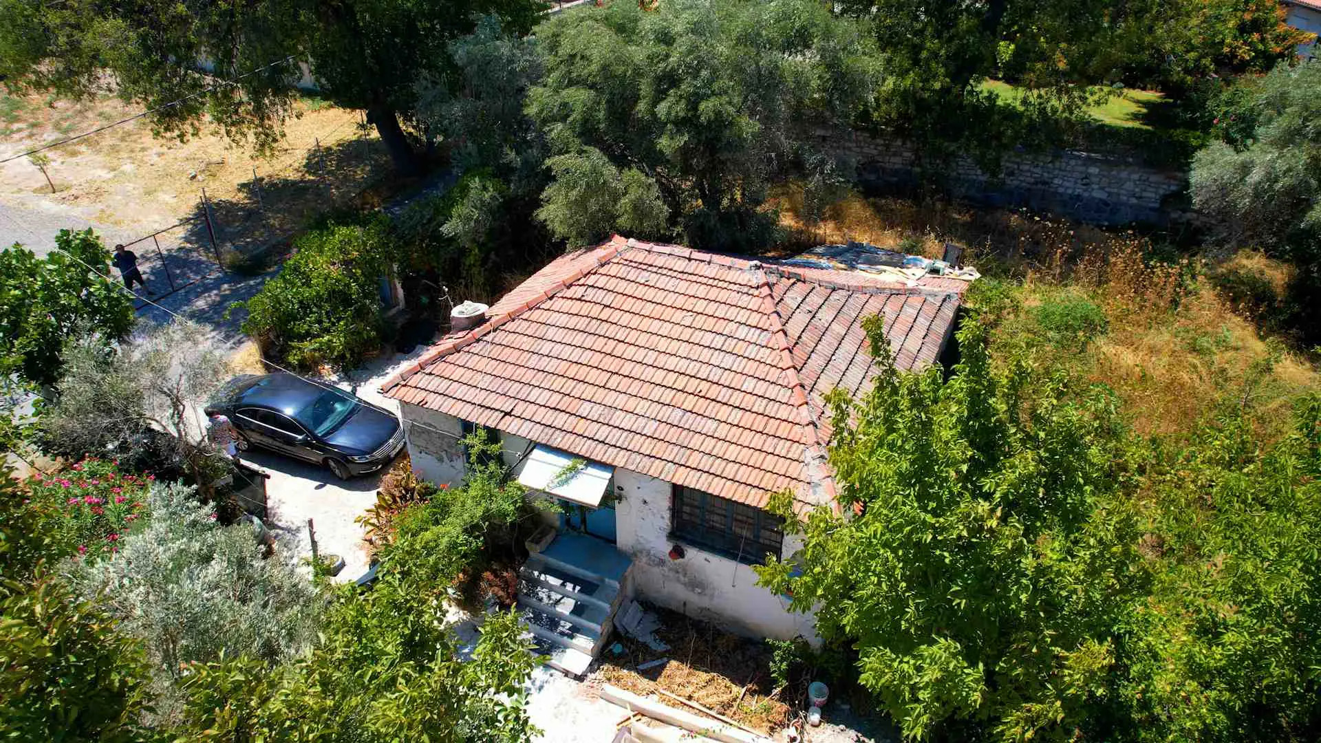 URLA’NIN EN DEĞERLİ LOKASYONUNDA GELECEĞE YATIRIMLIK BÜYÜK ARSA