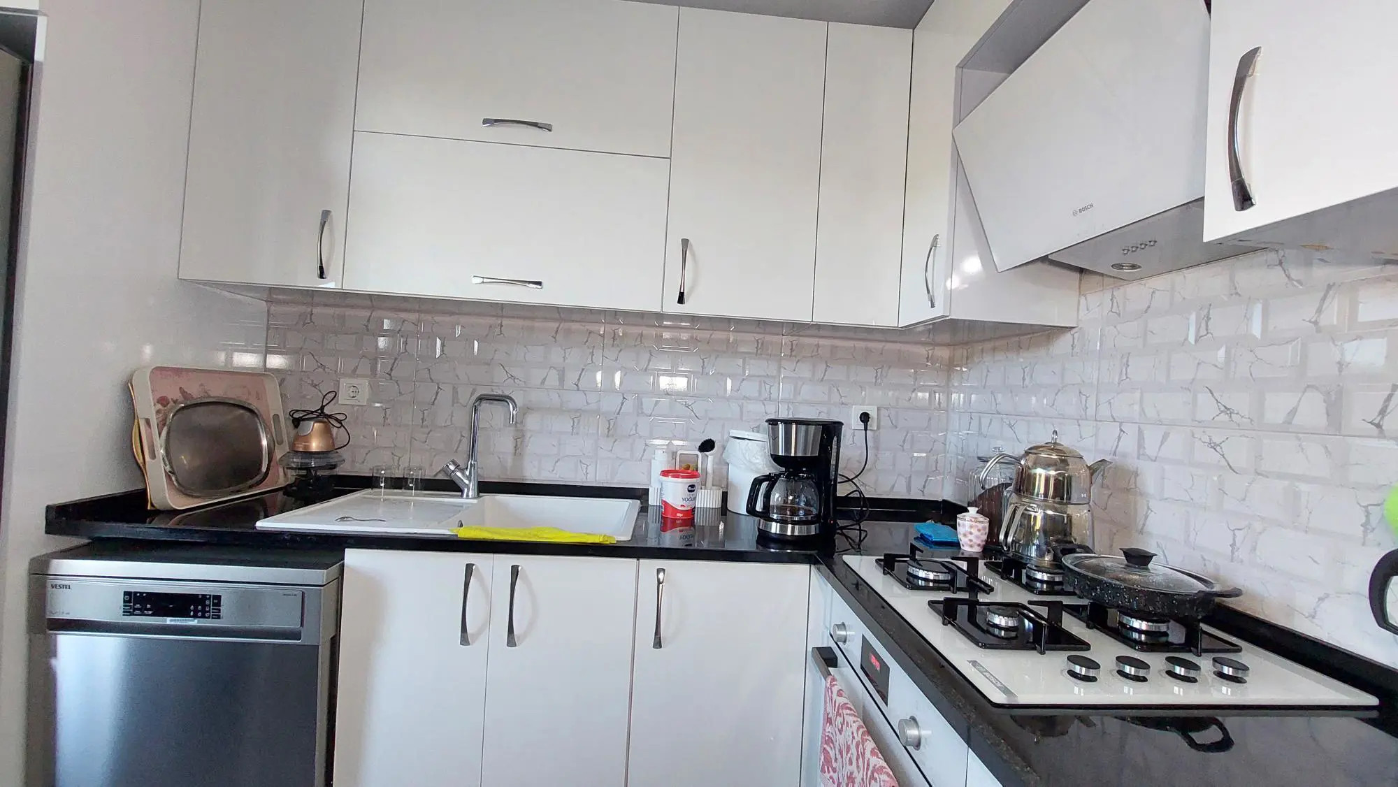 YENIFOÇA SAZLICA'DA ÇELIK KONSTRÜKSIYON SATILIK DUBLEKS YAZLIK