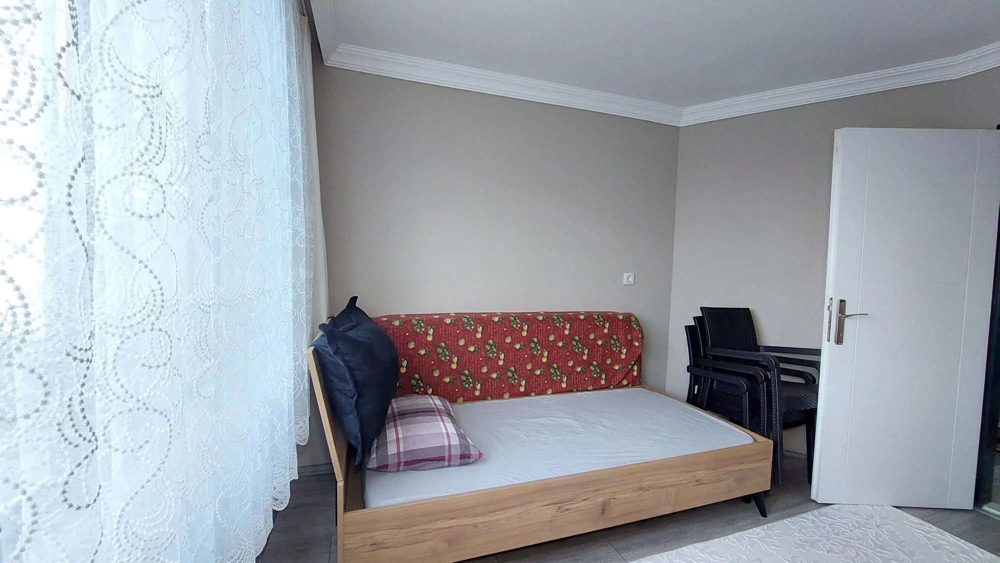 YENIFOÇA SAZLICA'DA ÇELIK KONSTRÜKSIYON SATILIK DUBLEKS YAZLIK