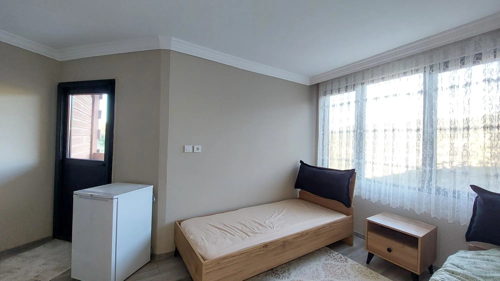 YENIFOÇA SAZLICA'DA ÇELIK KONSTRÜKSIYON SATILIK DUBLEKS YAZLIK