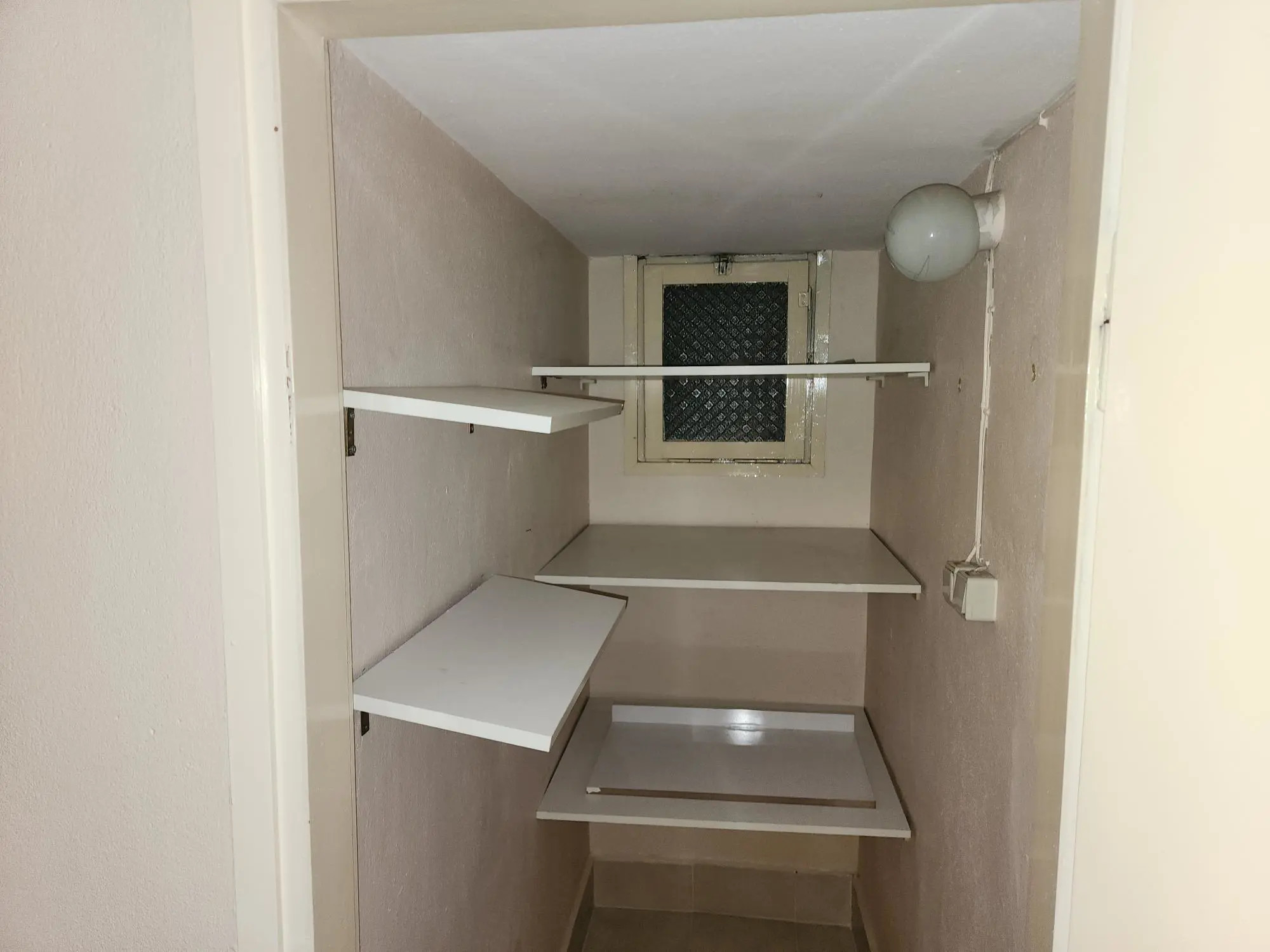 BOSTANLI’DA KİRALIK 3+1 | 120 M² BRÜT | BALKONLU | DOĞALGAZ KOMBİLİ | KÖŞE KONUMLU