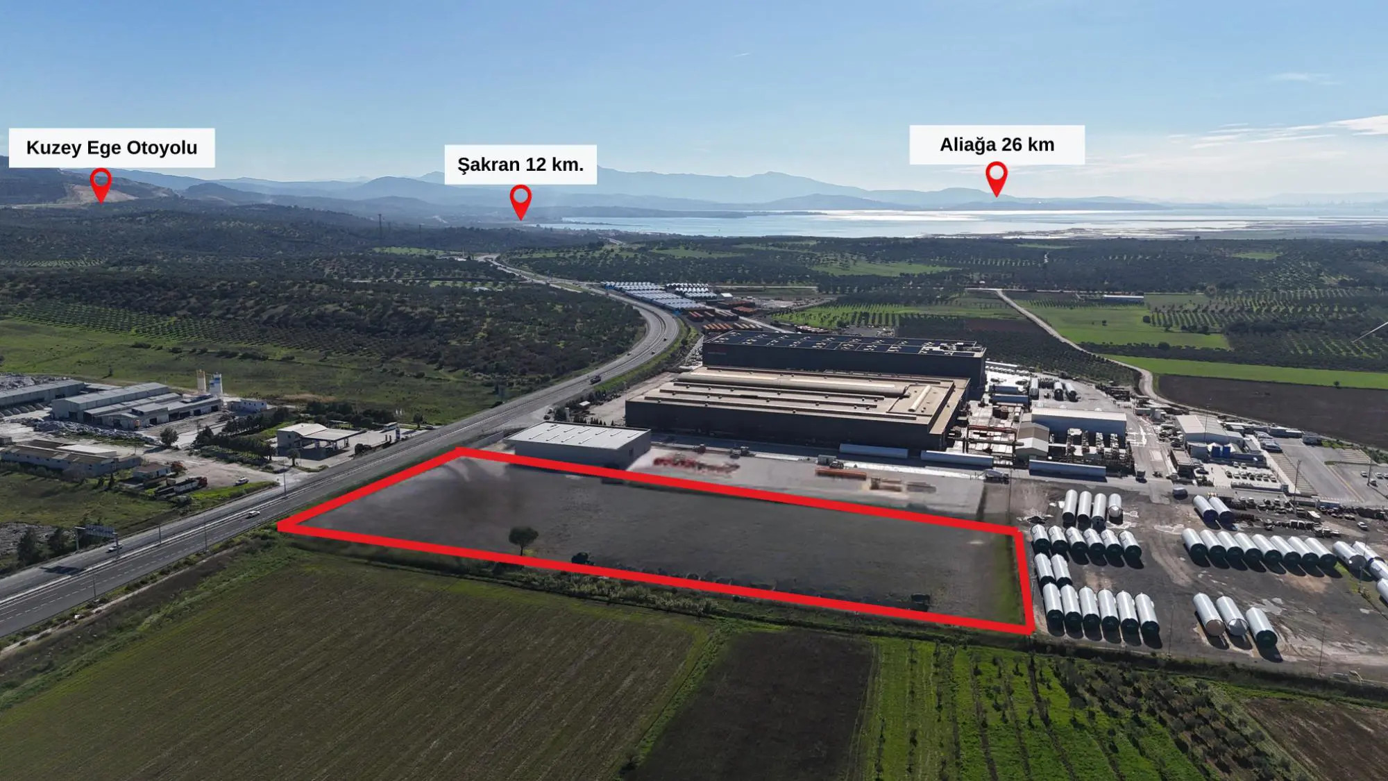 İZMIR-ÇANAKKALE YOLUNA CEPHELI 23.926 M² TICARI DEPOLAMA ARSASI