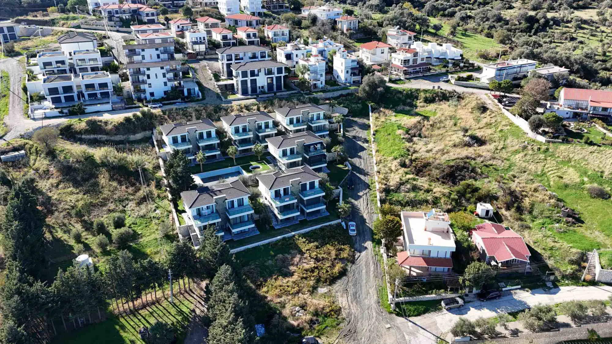KARABURUN’DA ULTRA LÜKS, PANORAMIK DENIZ MANZARALI VILLA